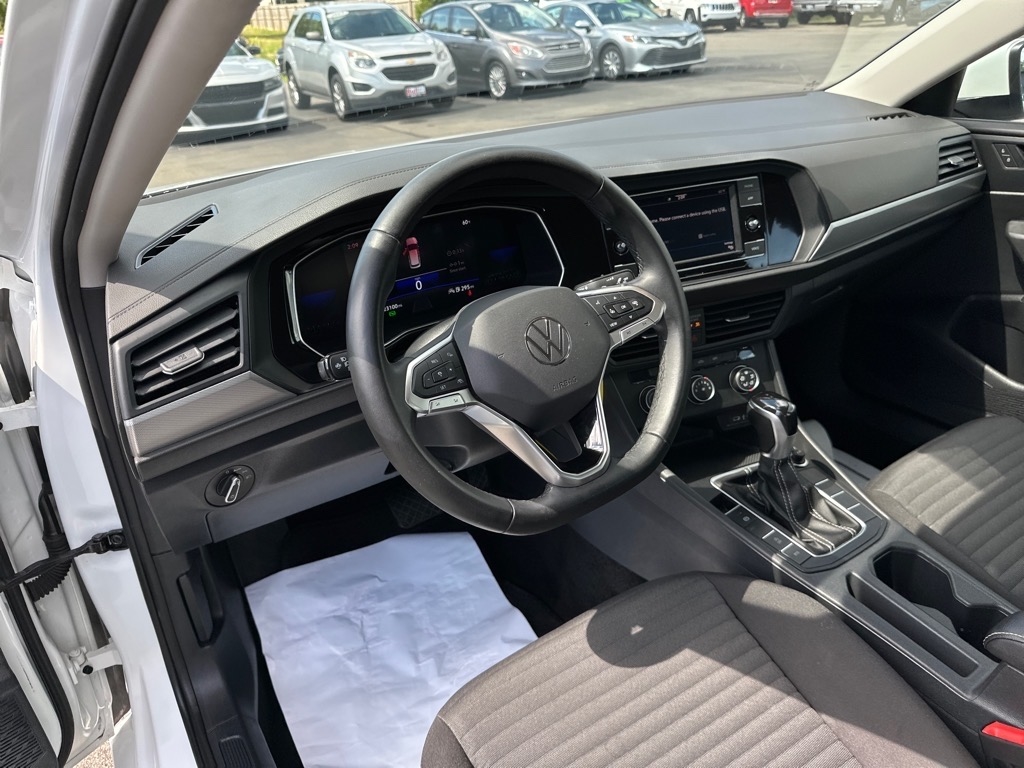 Volkswagen Jetta S Auto 2024