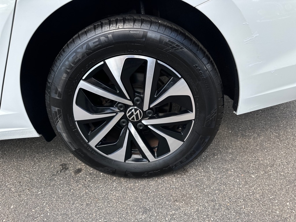 Volkswagen Jetta S Auto 2024