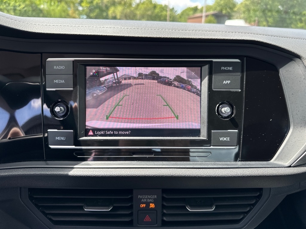 Volkswagen Jetta S Auto 2024