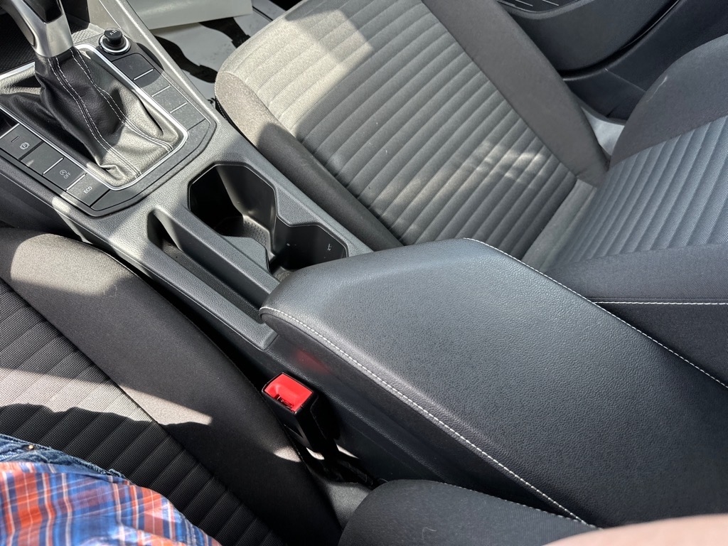 Volkswagen Jetta S Auto 2024