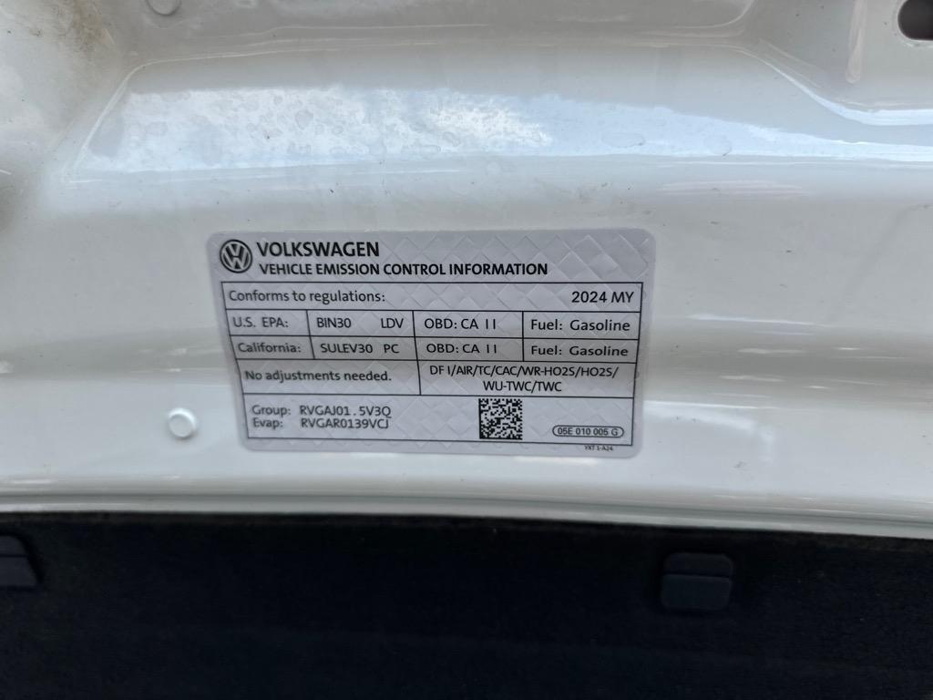 Volkswagen Jetta S Auto 2024