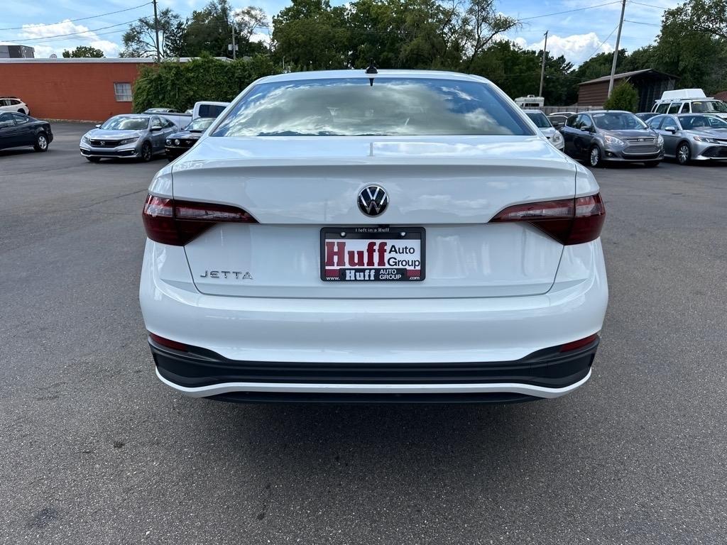 Volkswagen Jetta S Auto 2024