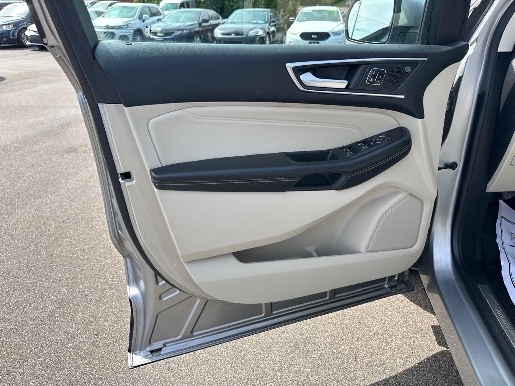 Ford Edge Titanium AWD 2021