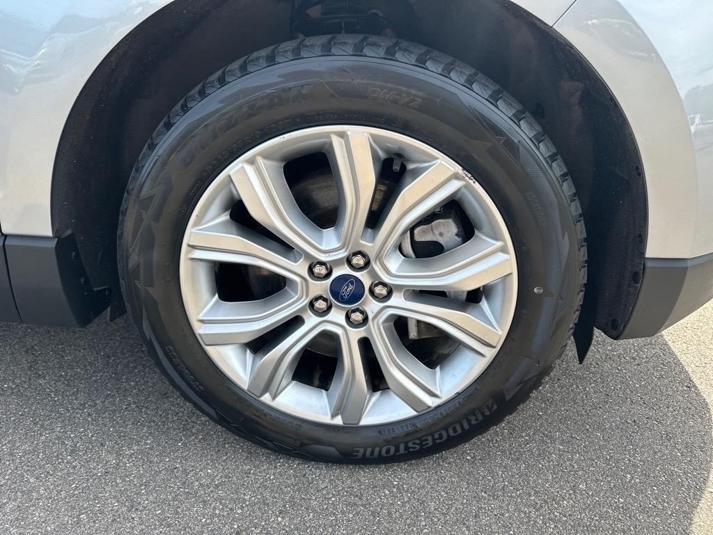 Ford Edge Titanium AWD 2021