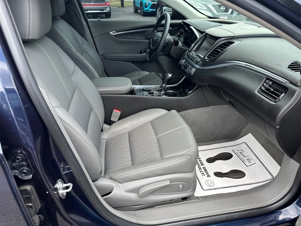 Chevrolet Impala 4dr Sdn LS w/1FL 2019 Chevrolet Impala 4dr Sdn LS w/1FL 2019
