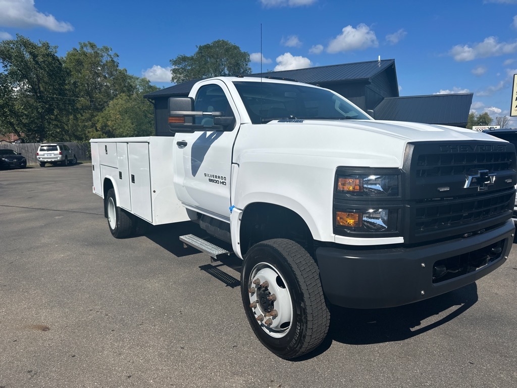 2022 Chevrolet Silverado 5500 HD 