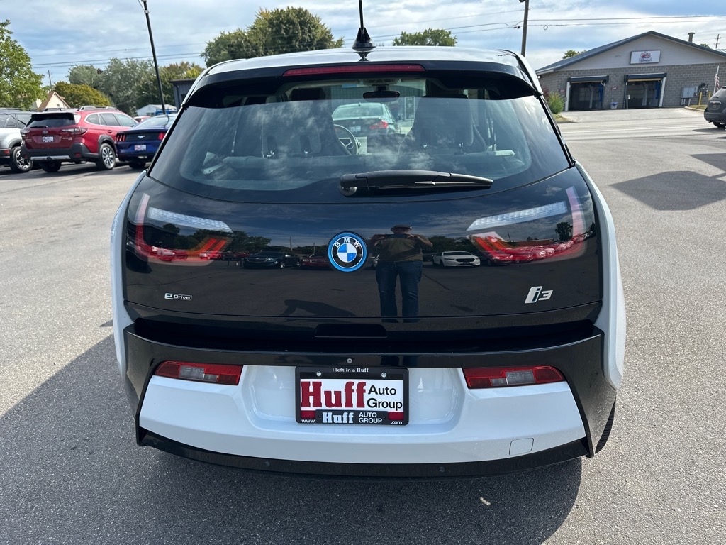 BMW i3 4dr HB w/Range Extender 2015 BMW i3 4dr HB w/Range Extender 2015