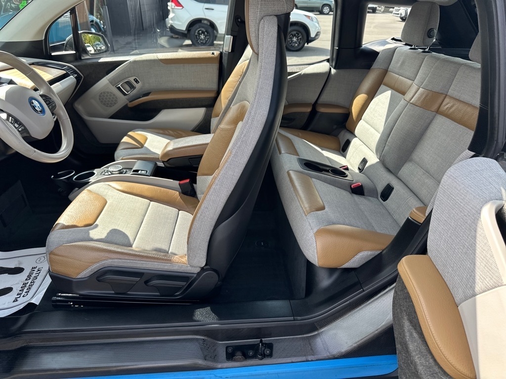 BMW i3 4dr HB w/Range Extender 2015 BMW i3 4dr HB w/Range Extender 2015