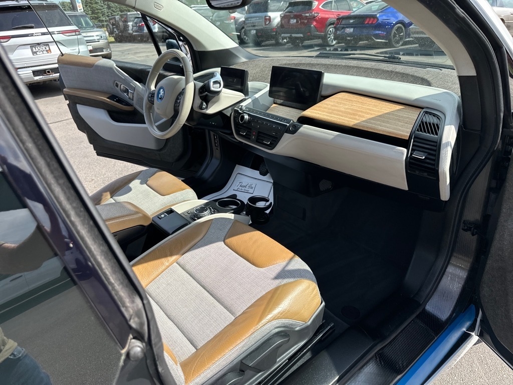 BMW i3 4dr HB w/Range Extender 2015 BMW i3 4dr HB w/Range Extender 2015