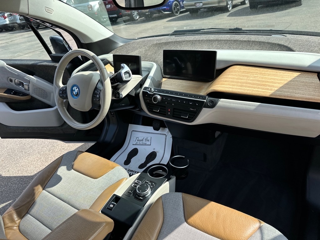BMW i3 4dr HB w/Range Extender 2015 BMW i3 4dr HB w/Range Extender 2015