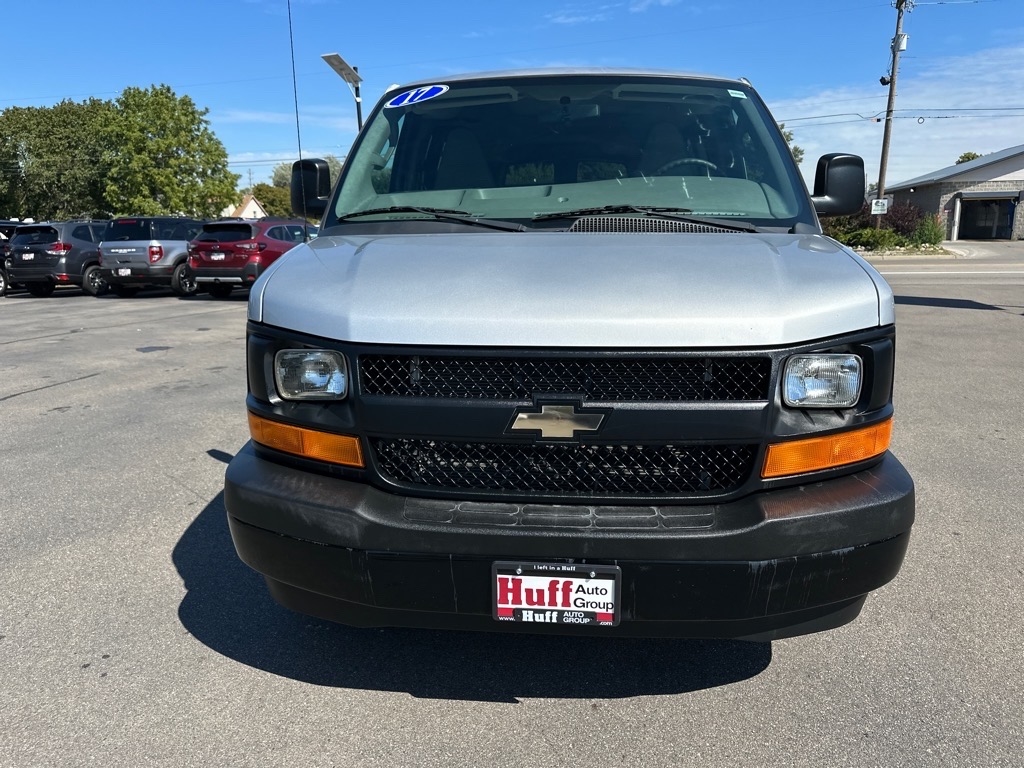 Chevrolet Express Cargo Van RWD 2500 155" 2017 Chevrolet Express Cargo Van RWD 2500 155" 2017
