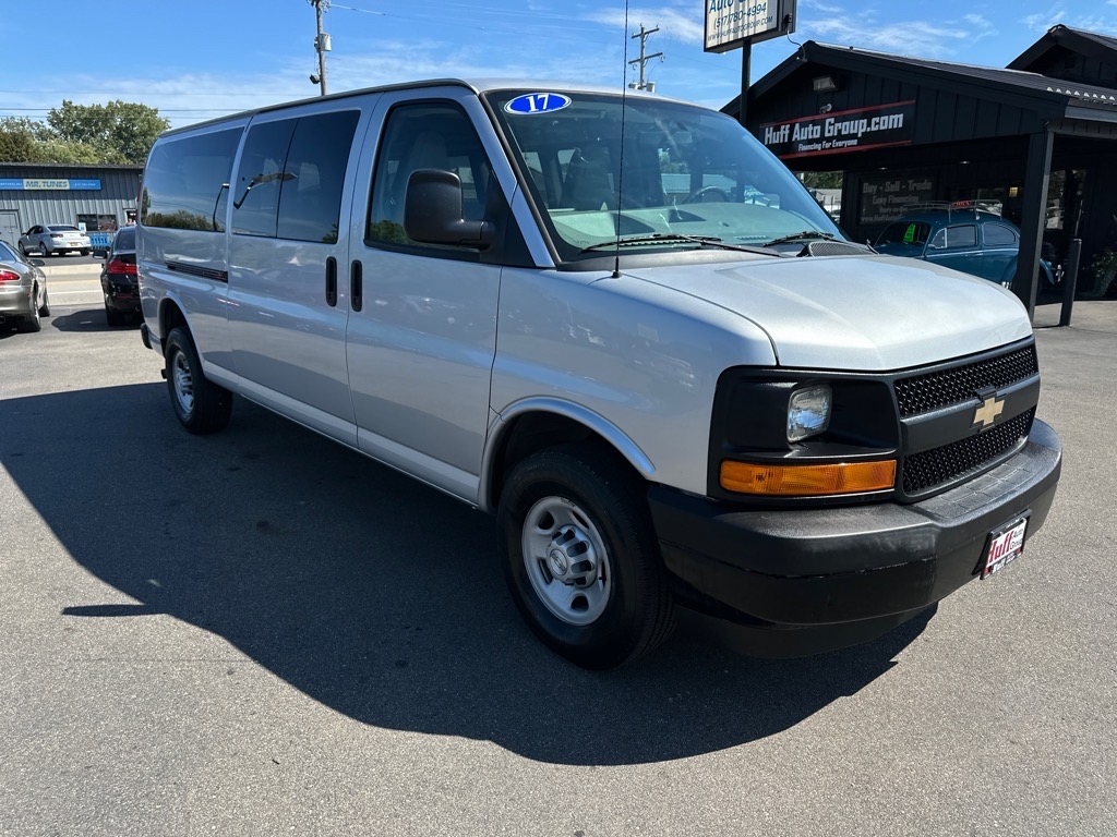 Chevrolet Express Cargo Van RWD 2500 155" 2017 Chevrolet Express Cargo Van RWD 2500 155" 2017
