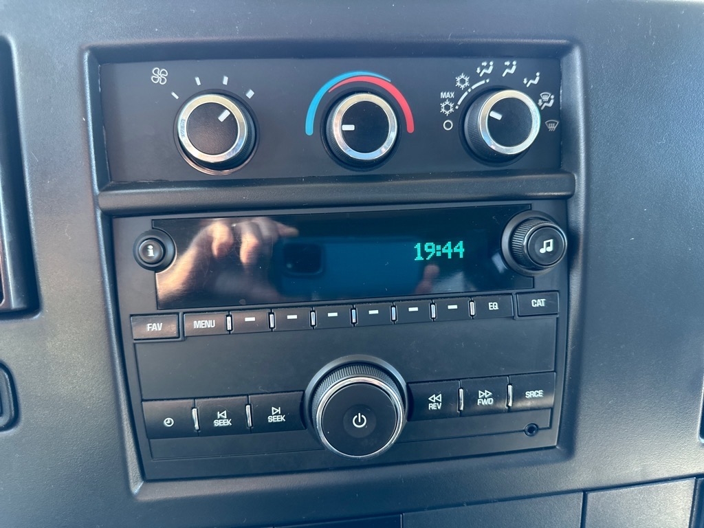 Chevrolet Express Cargo Van RWD 2500 155" 2017 Chevrolet Express Cargo Van RWD 2500 155" 2017