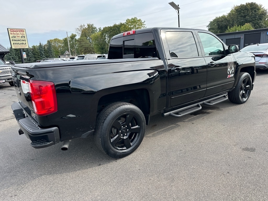 2017 Chevrolet Silverado 1500 LTZ photo 3