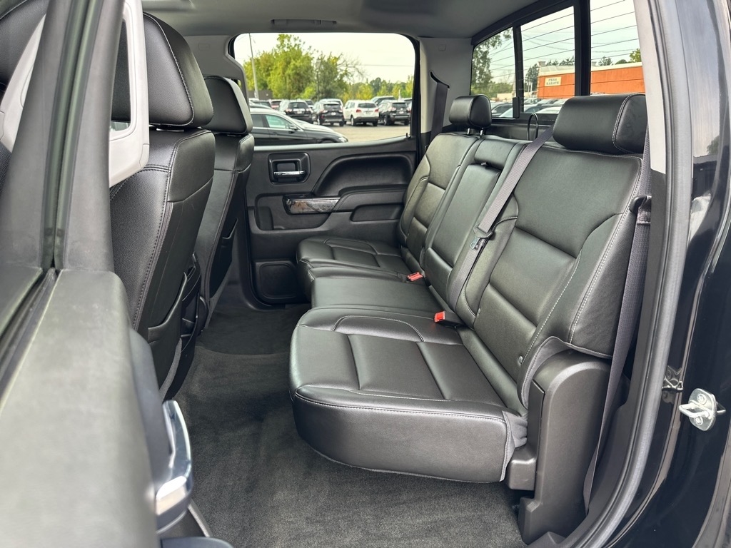 Chevrolet Silverado 1500 4WD Crew Cab 143.5" LTZ w/2LZ 2017 Chevrolet Silverado 1500 4WD Crew Cab 143.5" LTZ w/2LZ 2017