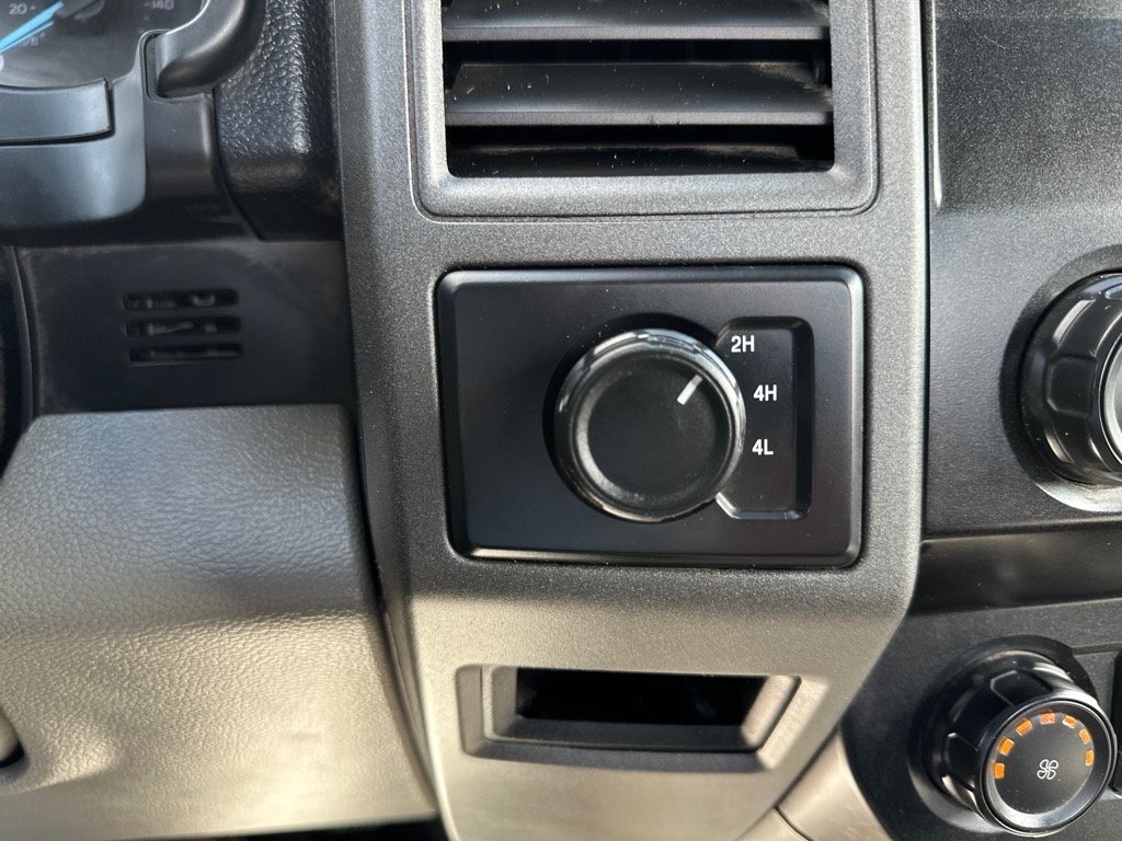 2020 Ford F-250 XL photo 19