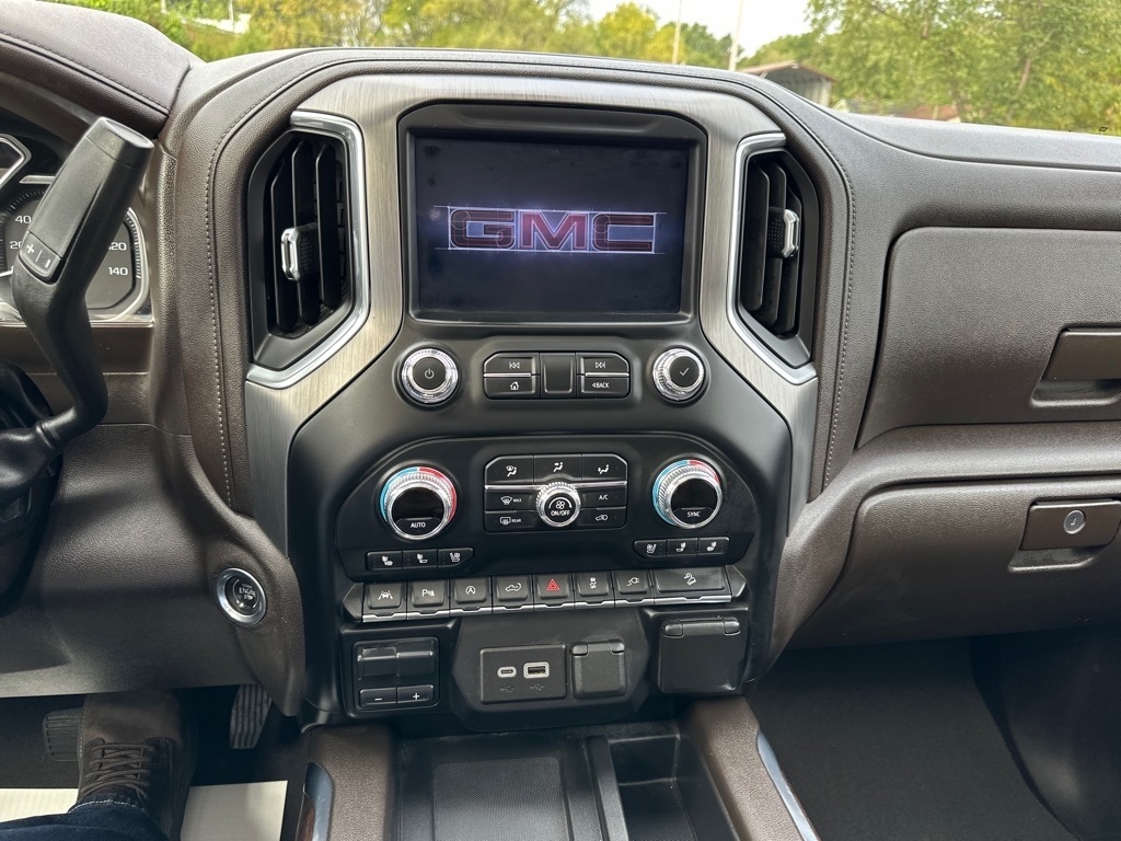 GMC Sierra 1500 4WD Crew Cab 147" Denali 2021