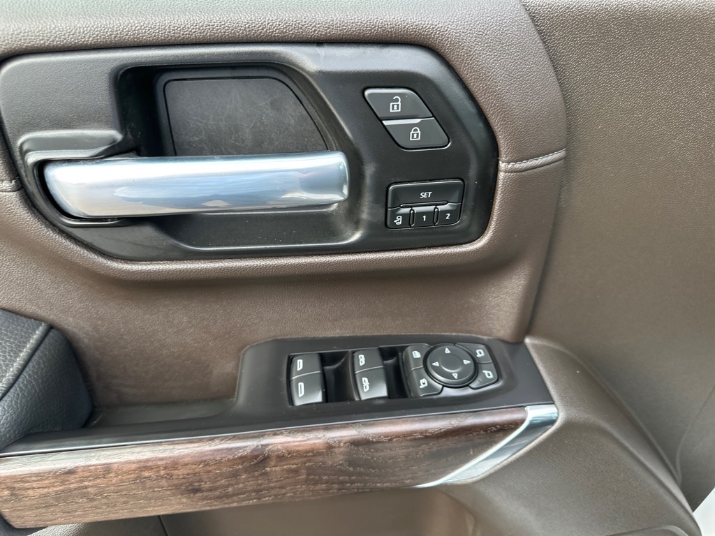 GMC Sierra 1500 4WD Crew Cab 147" Denali 2021