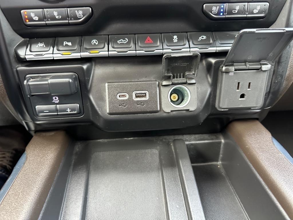 GMC Sierra 1500 4WD Crew Cab 147" Denali 2021