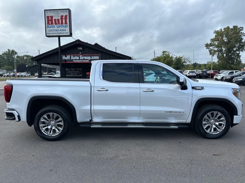 GMC Sierra 1500 4WD Crew Cab 147" Denali 2021