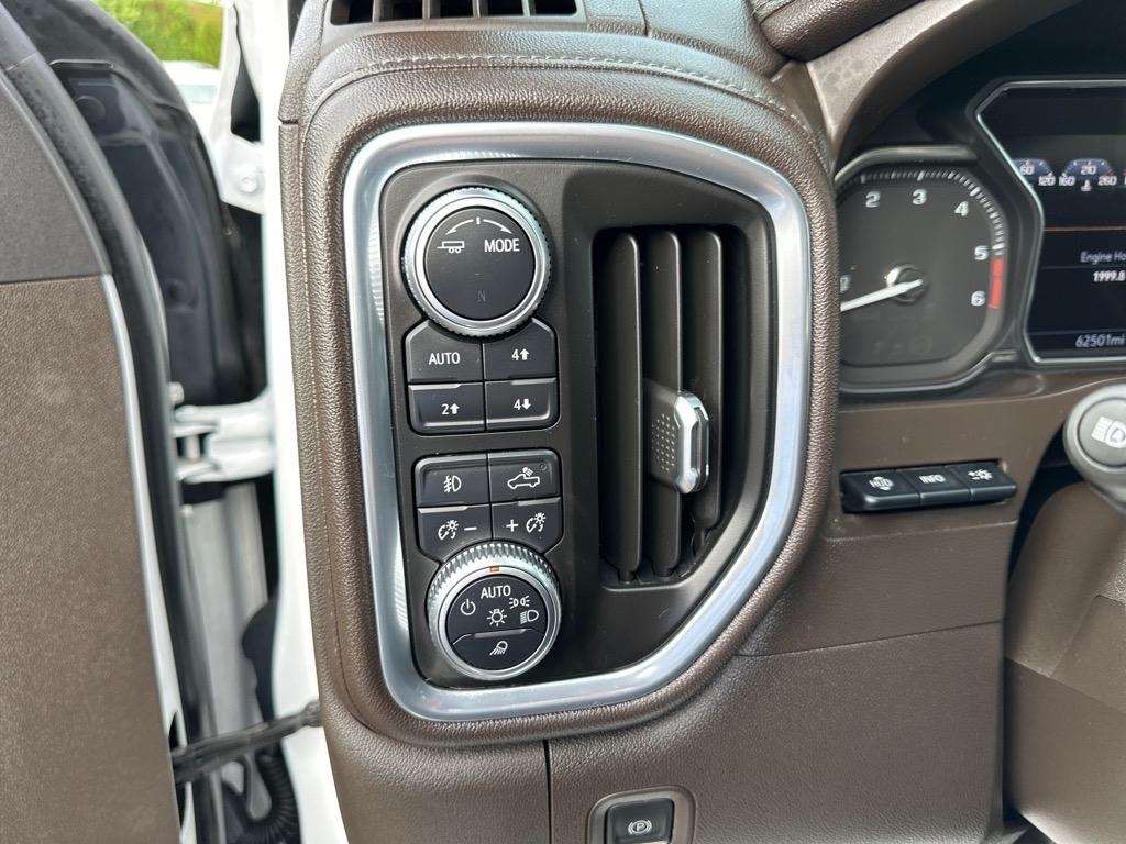 GMC Sierra 1500 4WD Crew Cab 147" Denali 2021