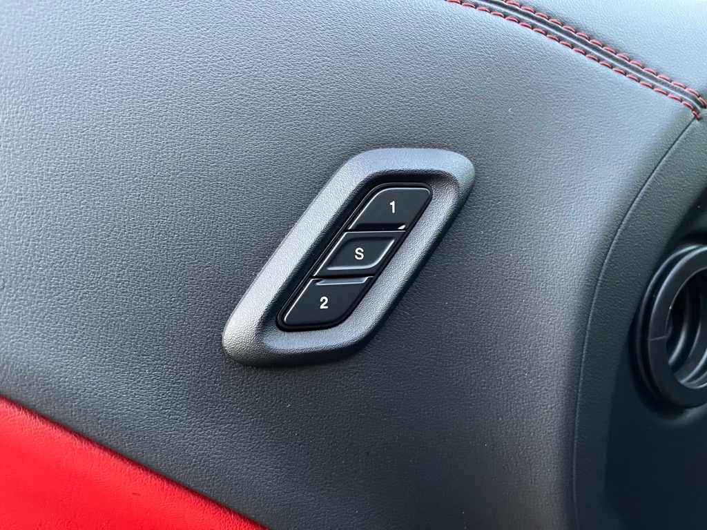 2022 Dodge Challenger R/T Scat Pack photo 29