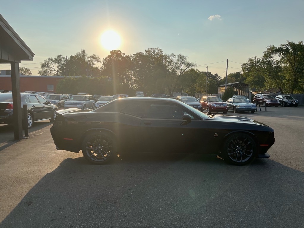 Dodge Challenger R/T Scat Pack RWD 2022
