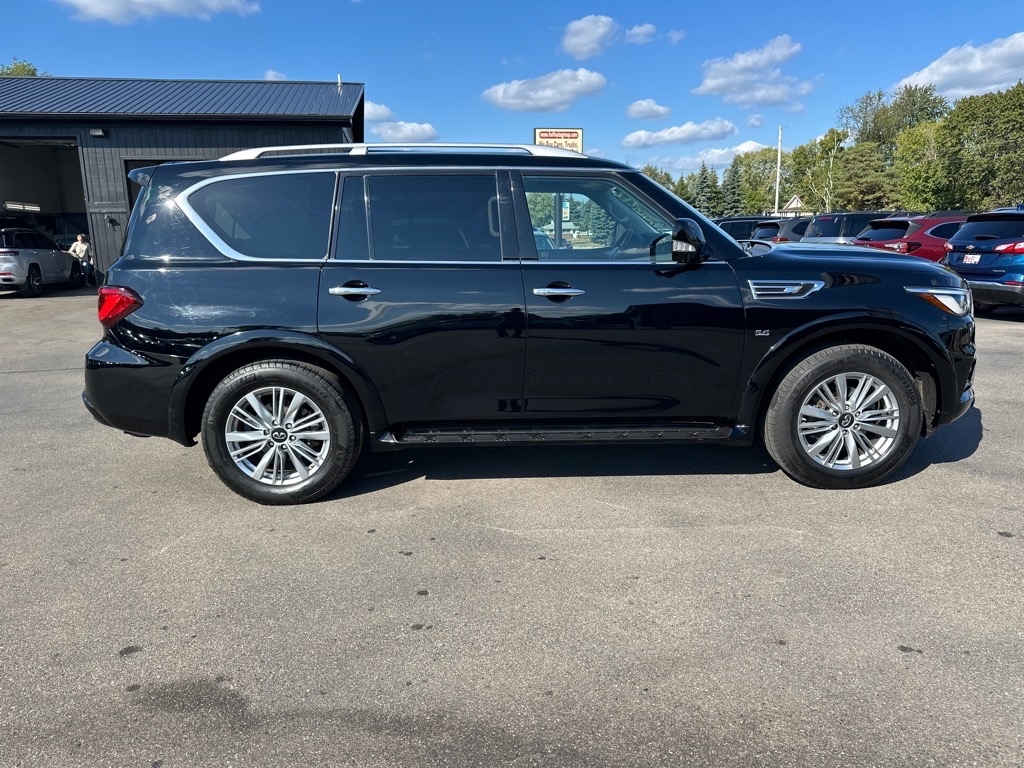 2018 Infiniti QX80 photo 2
