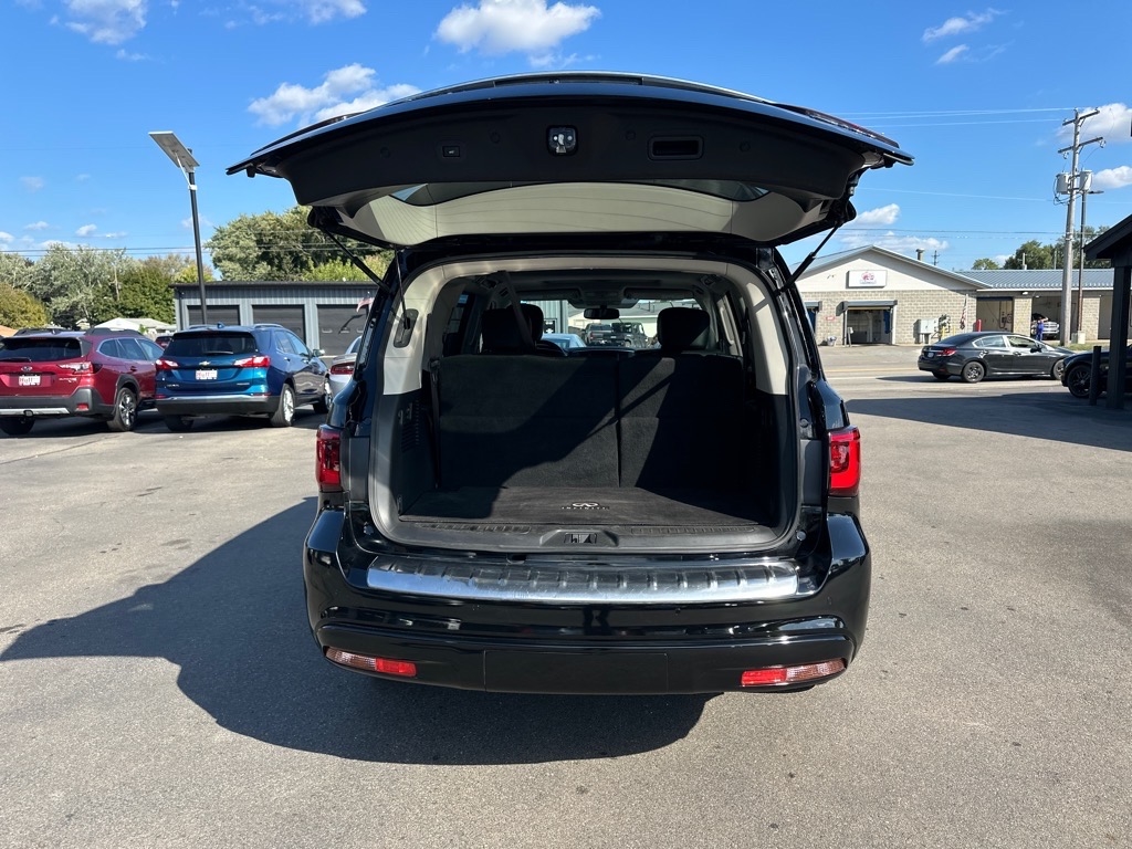 2018 Infiniti QX80 photo 9