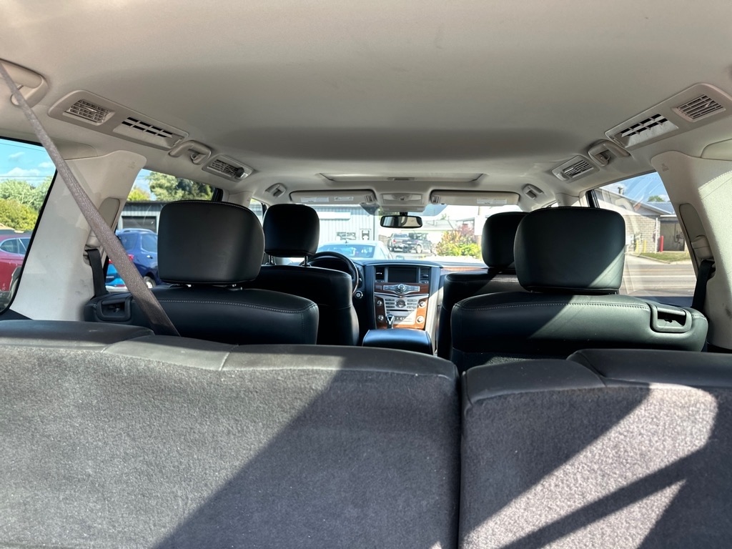 2018 Infiniti QX80 photo 11