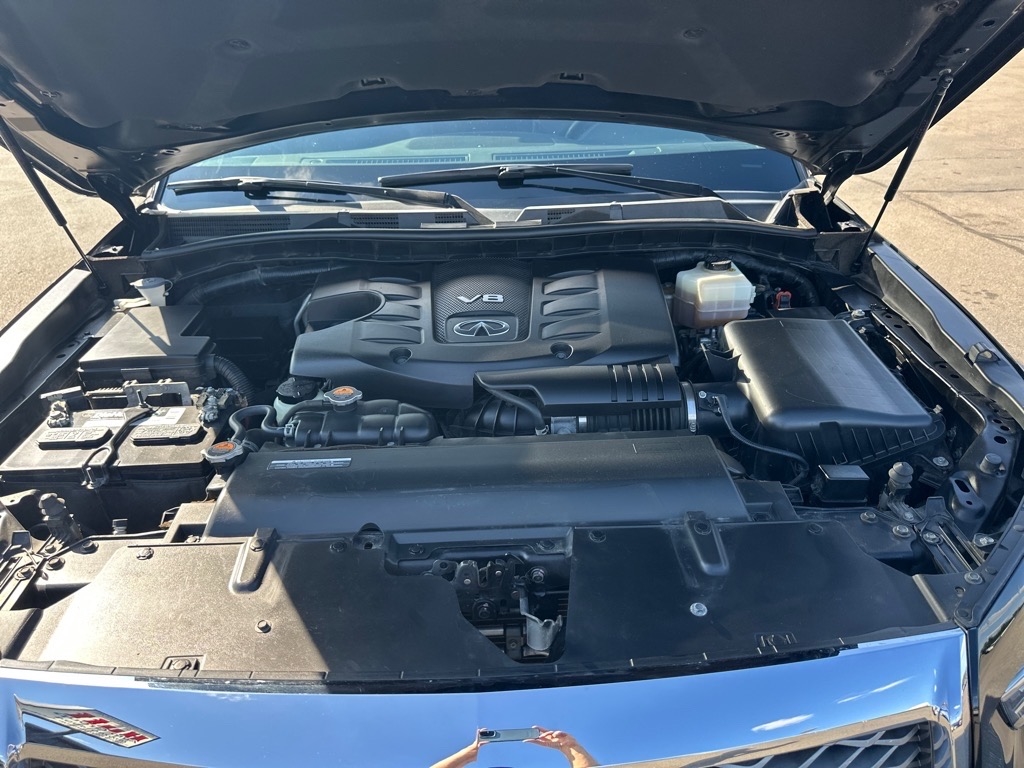 2018 Infiniti QX80 photo 12