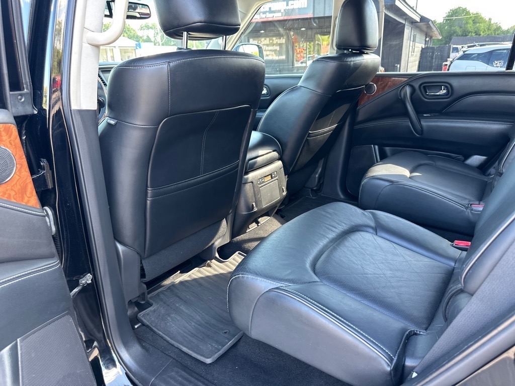 2018 Infiniti QX80 photo 16