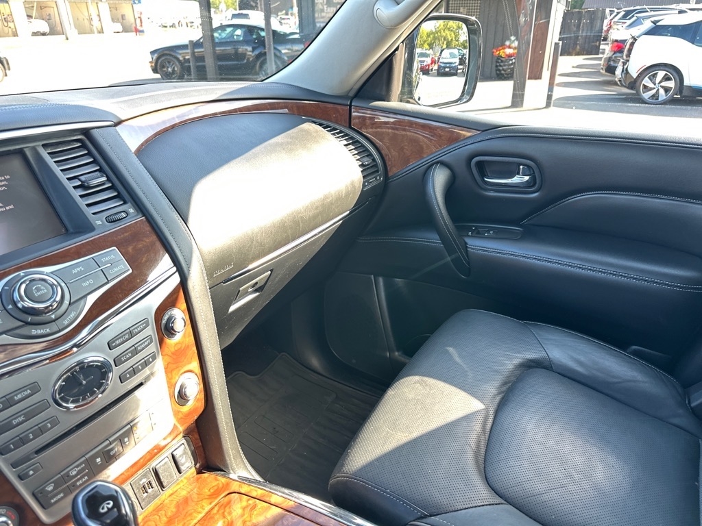 2018 Infiniti QX80 photo 24