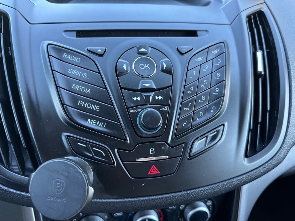 2014 Ford Escape SE photo 24