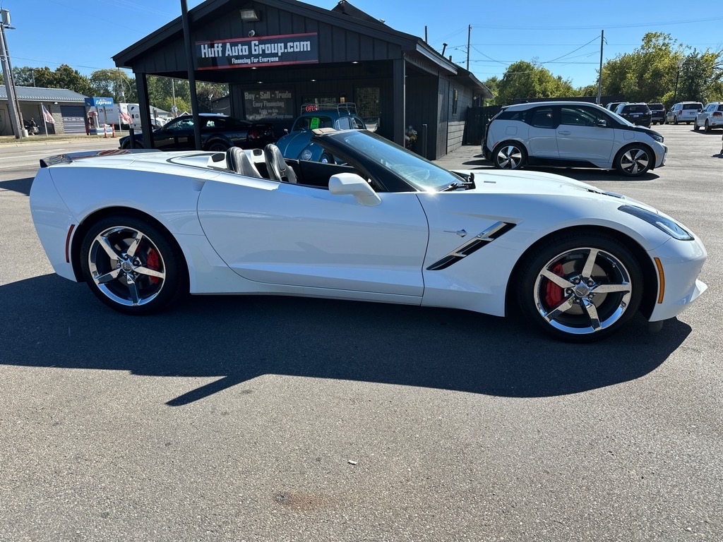 2014 Chevrolet Corvette Stingray Base 2LT Convertible photo 2