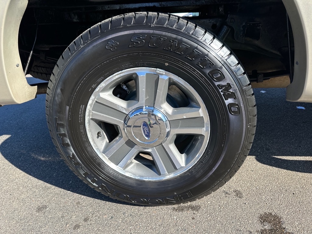 2007 Ford F-150 XLT photo 12