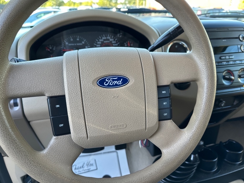 2007 Ford F-150 XLT photo 28