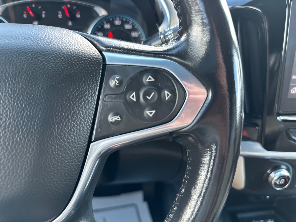 Chevrolet Traverse AWD 4dr LT Cloth w/1LT 2022 Chevrolet Traverse AWD 4dr LT Cloth w/1LT 2022