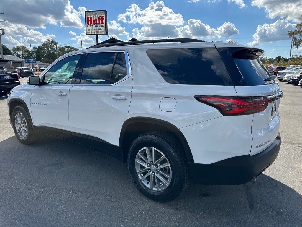 Chevrolet Traverse AWD 4dr LT Cloth w/1LT 2022 Chevrolet Traverse AWD 4dr LT Cloth w/1LT 2022