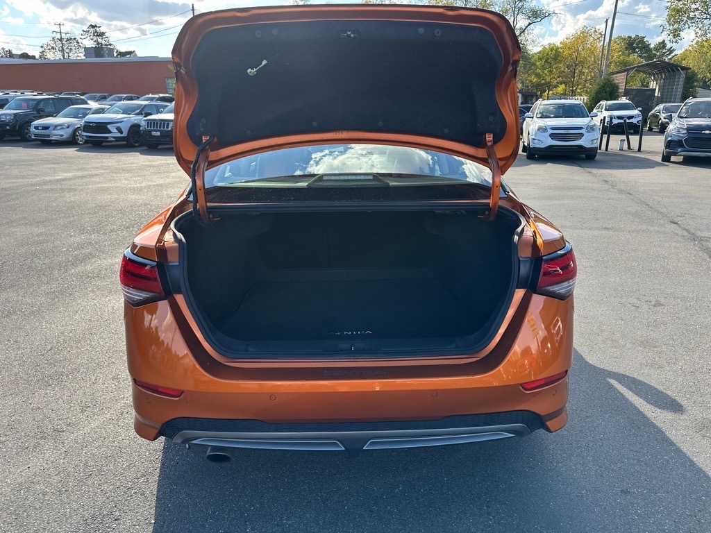 Nissan Sentra SR CVT 2021