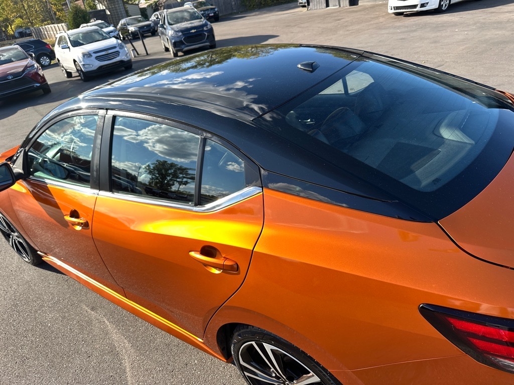 Nissan Sentra SR CVT 2021