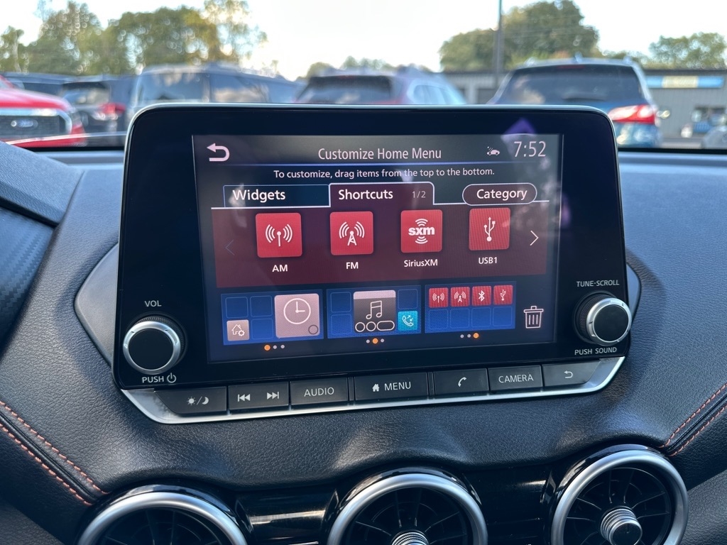 Nissan Sentra SR CVT 2021