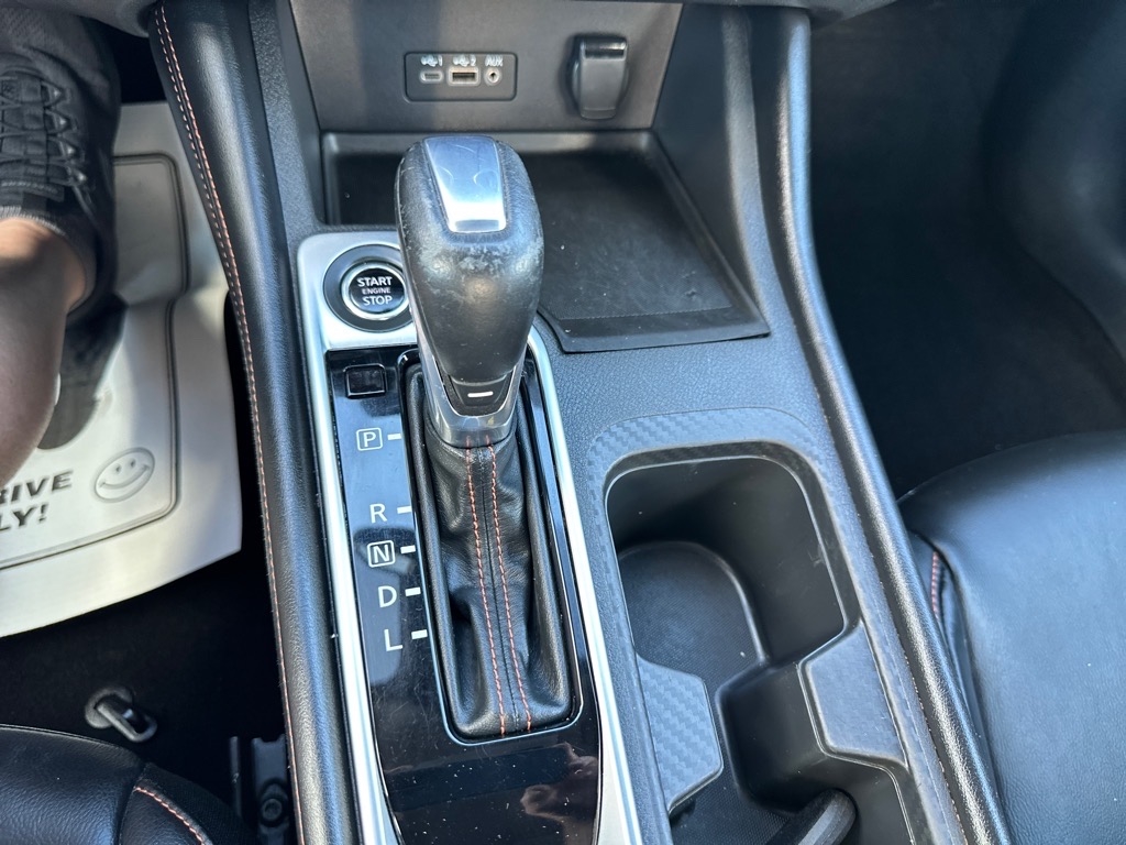 Nissan Sentra SR CVT 2021