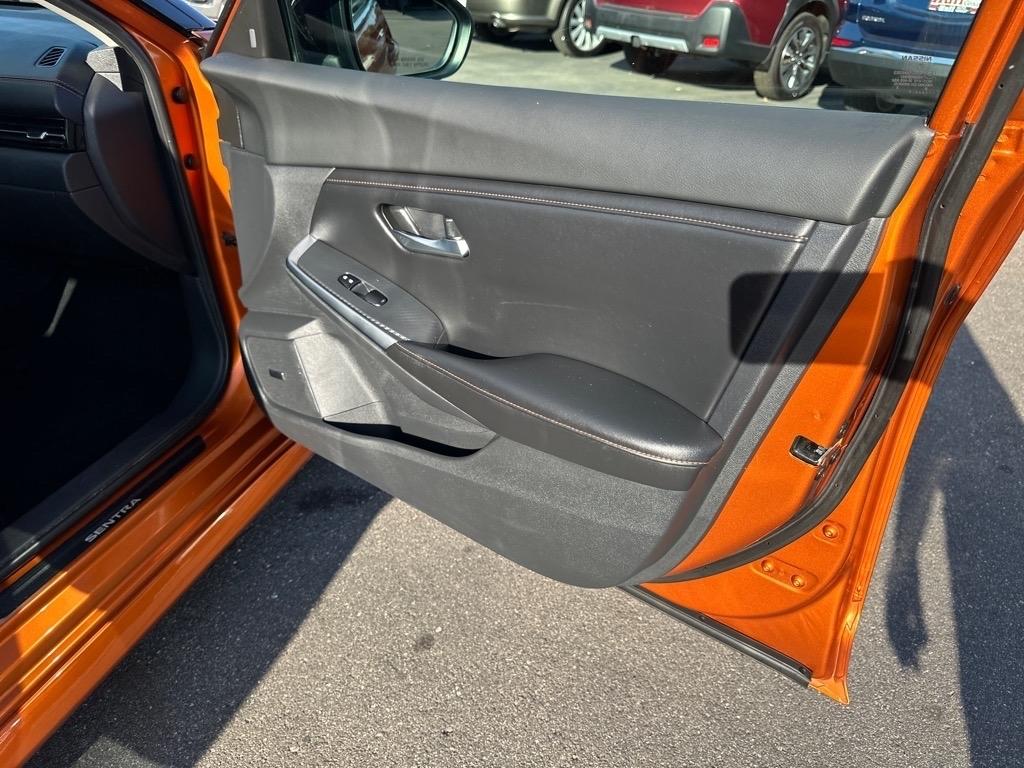 Nissan Sentra SR CVT 2021