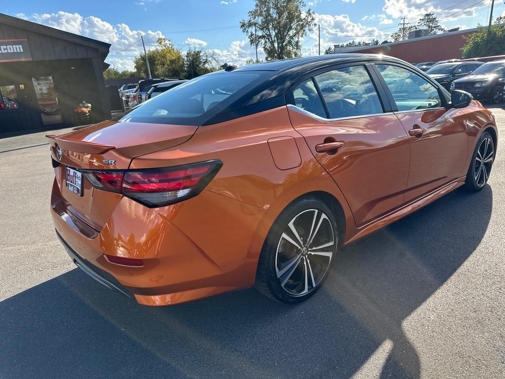 Nissan Sentra SR CVT 2021