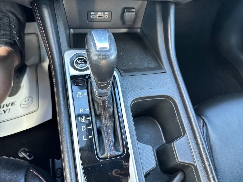 Nissan Sentra SR CVT 2021