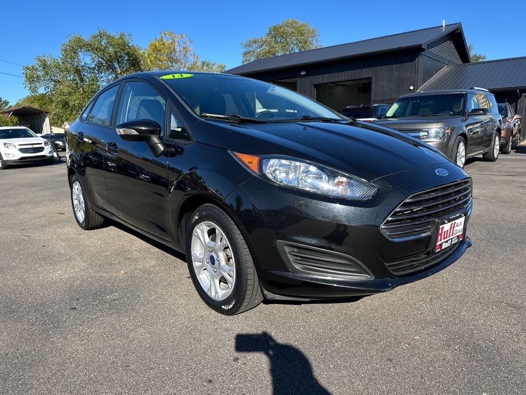 Ford Fiesta 4dr Sdn SE 2014 Ford Fiesta 4dr Sdn SE 2014