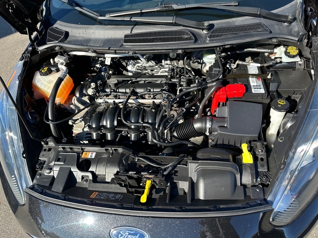 Ford Fiesta 4dr Sdn SE 2014 Ford Fiesta 4dr Sdn SE 2014