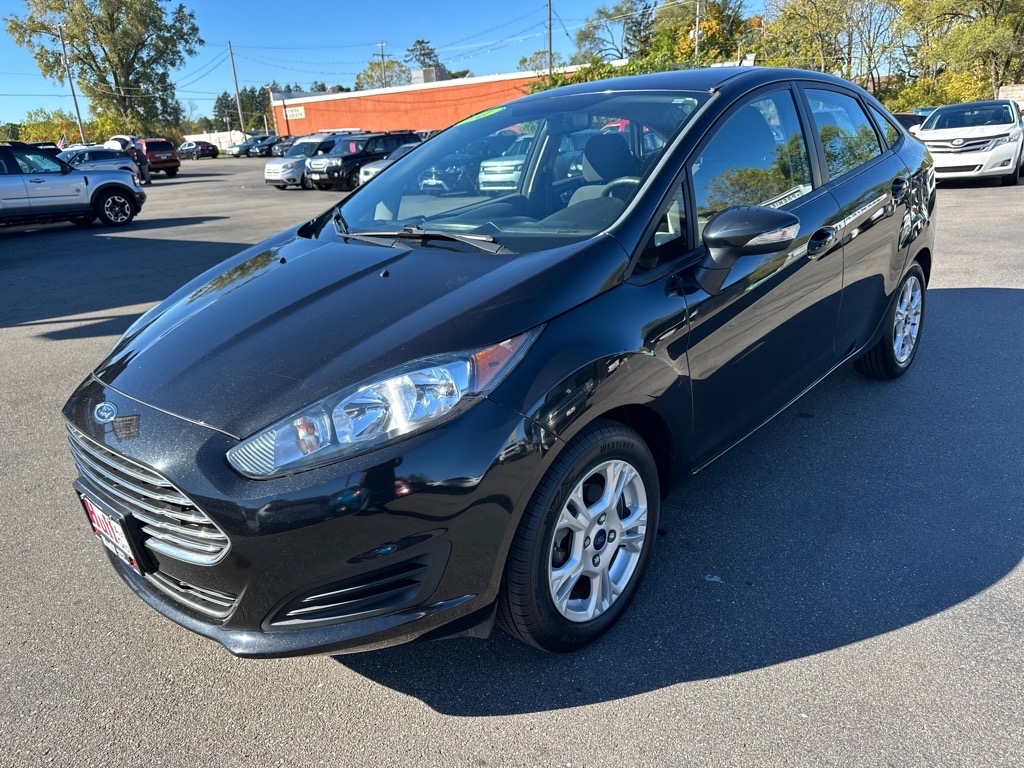 Ford Fiesta 4dr Sdn SE 2014 Ford Fiesta 4dr Sdn SE 2014