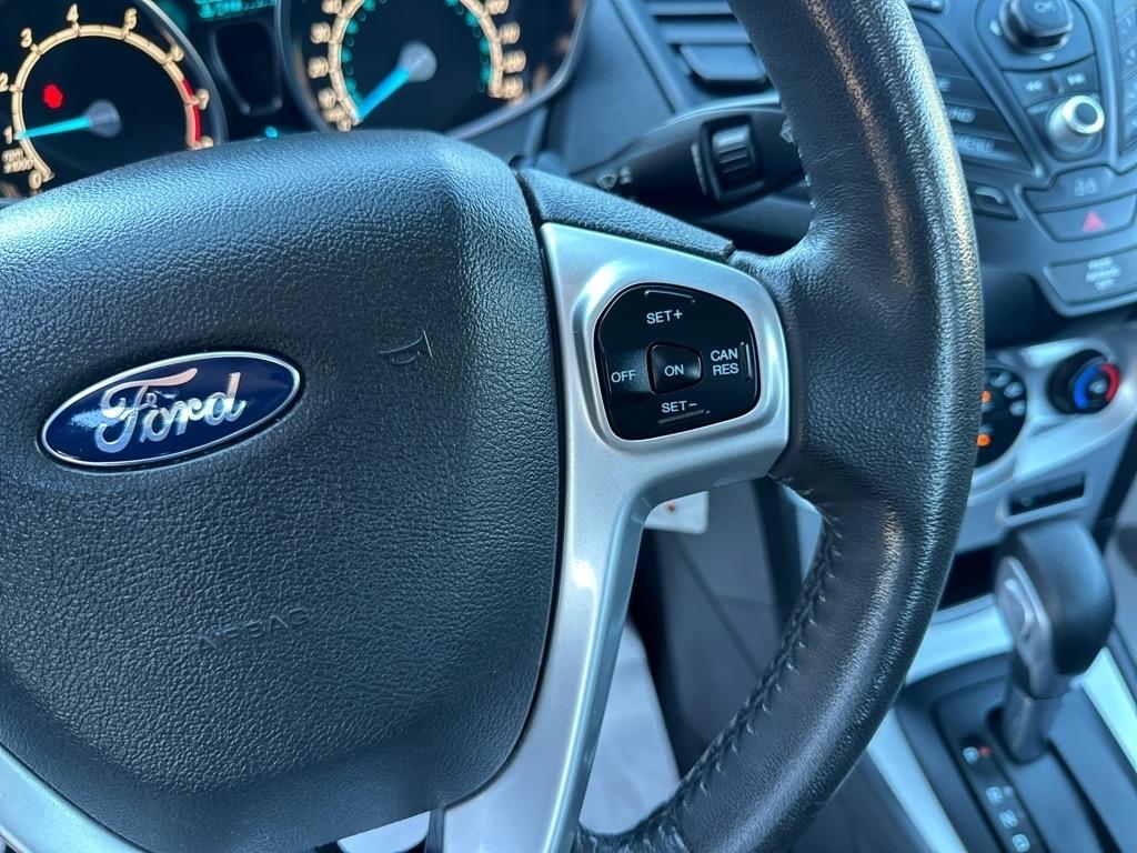 Ford Fiesta 4dr Sdn SE 2014